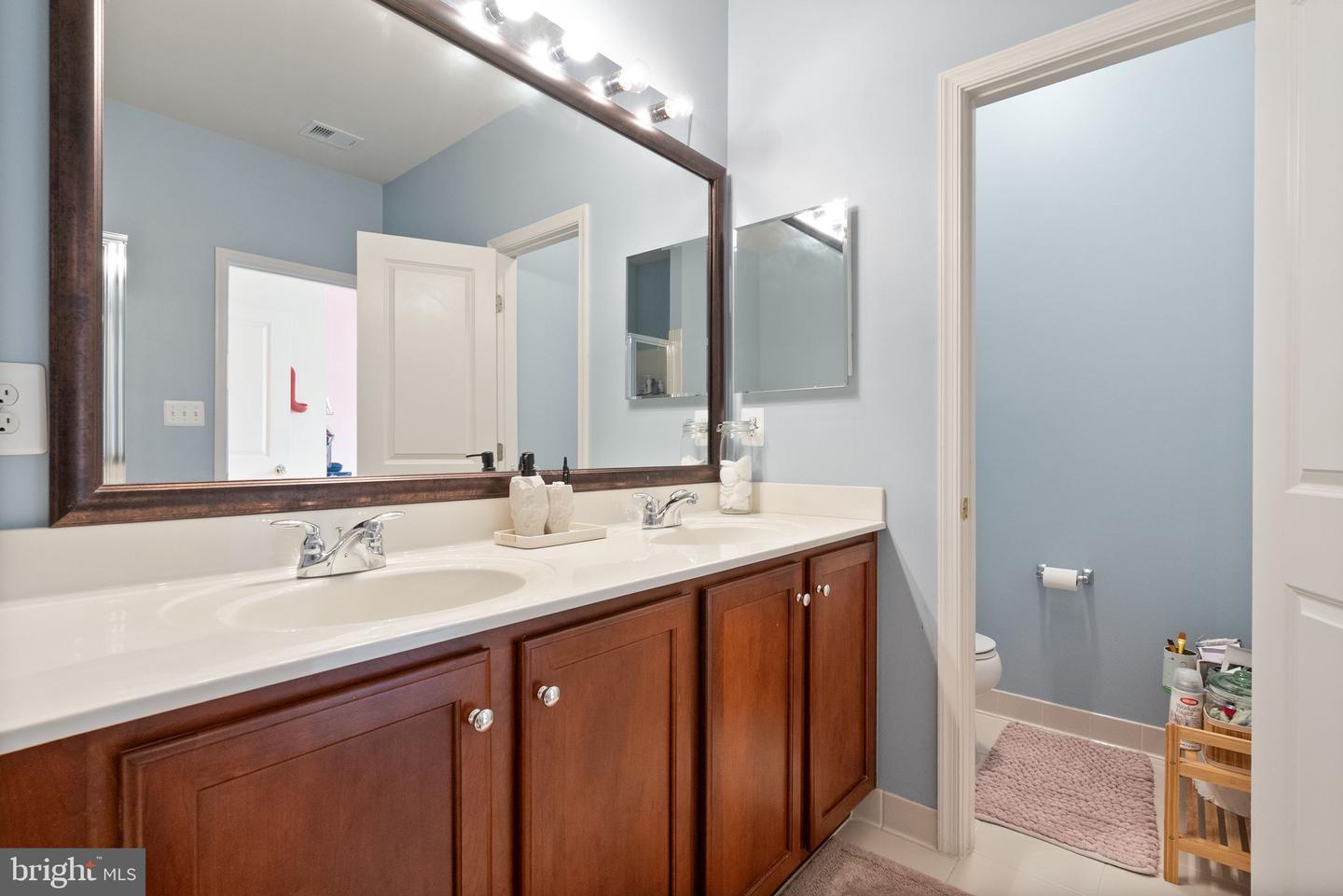 7921 CRESCENT PARK DR, GAINESVILLE, Virginia 20155, 2 Bedrooms Bedrooms, ,2 BathroomsBathrooms,Residential,For sale,7921 CRESCENT PARK DR,VAPW2095882 MLS # VAPW2095882