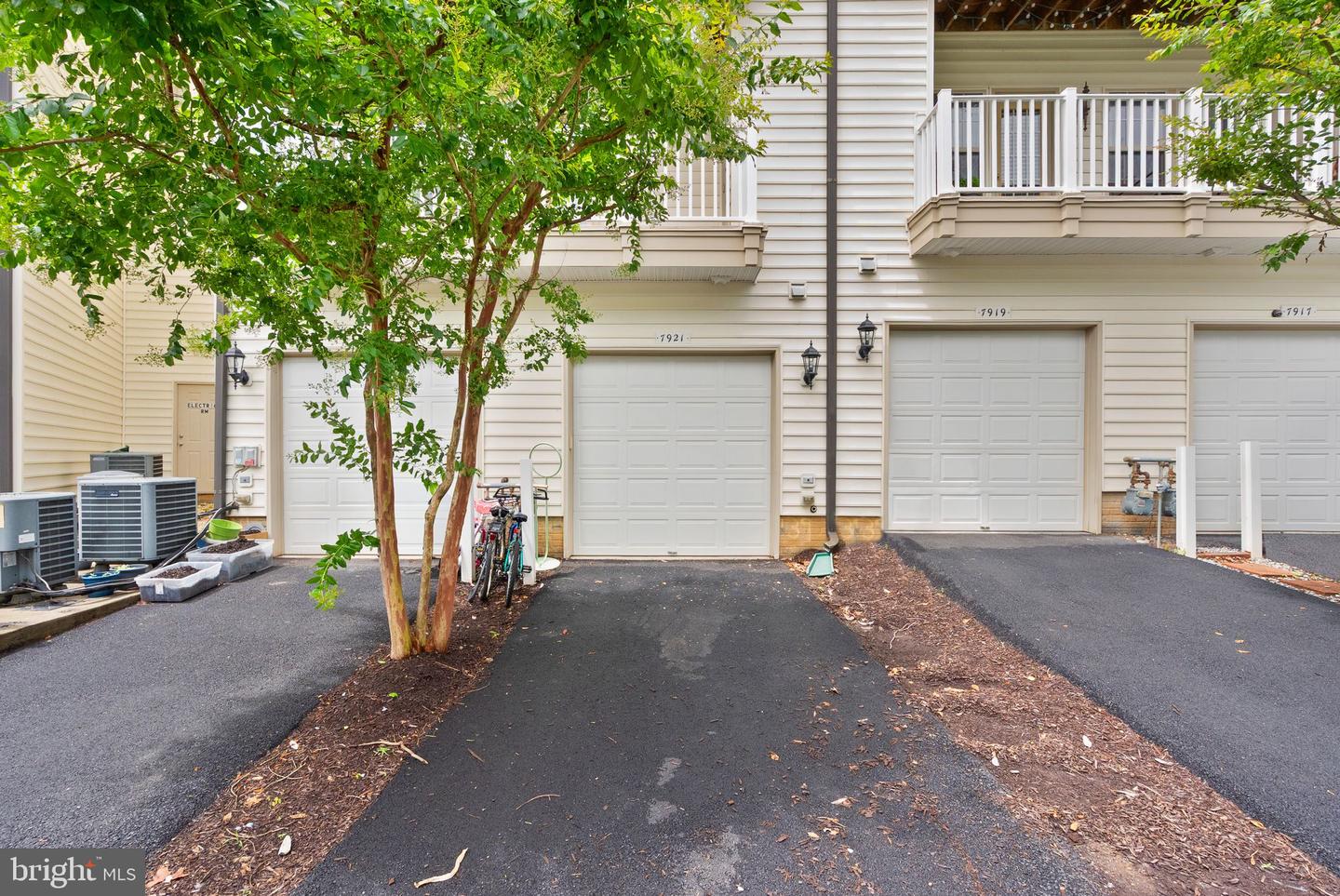 7921 CRESCENT PARK DR, GAINESVILLE, Virginia 20155, 2 Bedrooms Bedrooms, ,2 BathroomsBathrooms,Residential,For sale,7921 CRESCENT PARK DR,VAPW2095882 MLS # VAPW2095882
