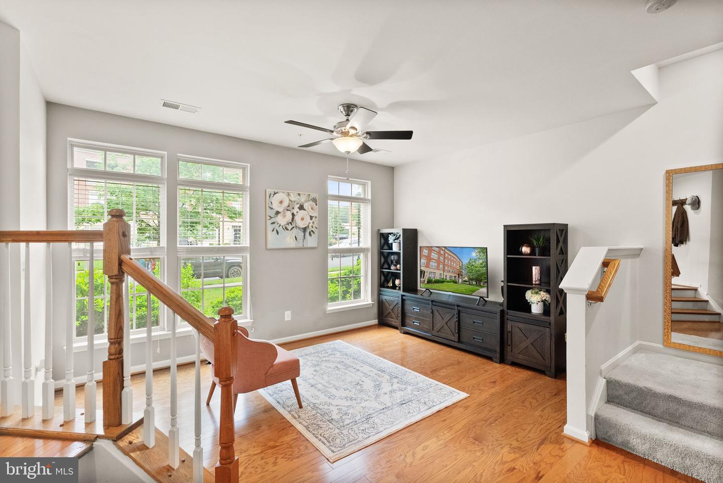 7921 CRESCENT PARK DR, GAINESVILLE, Virginia 20155, 2 Bedrooms Bedrooms, ,2 BathroomsBathrooms,Residential,For sale,7921 CRESCENT PARK DR,VAPW2095882 MLS # VAPW2095882