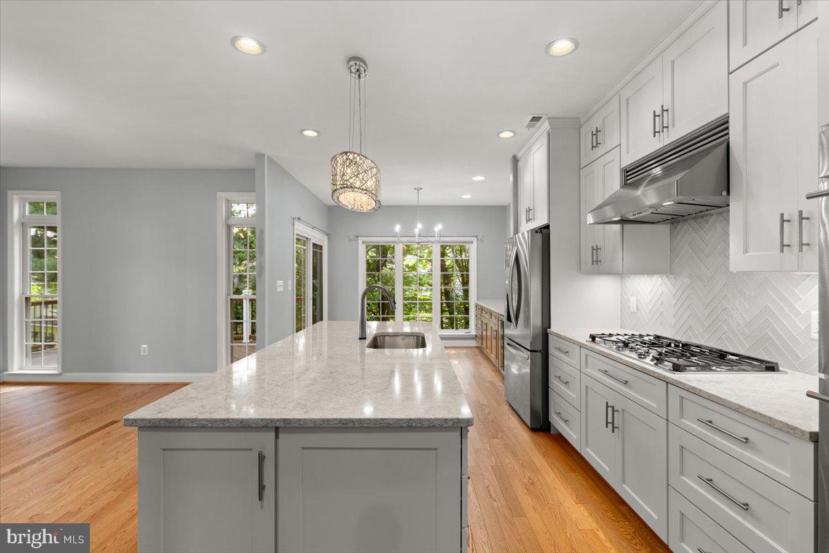 4025 QUIET CREEK DR, FAIRFAX, Virginia 22033, 4 Bedrooms Bedrooms, ,3 BathroomsBathrooms,Residential,For sale,4025 QUIET CREEK DR,VAFX2244438 MLS # VAFX2244438