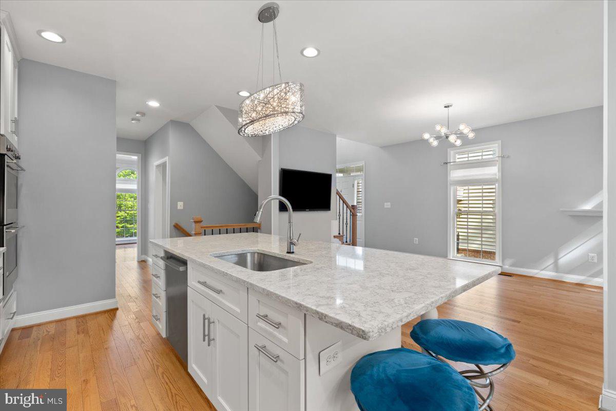 4025 QUIET CREEK DR, FAIRFAX, Virginia 22033, 4 Bedrooms Bedrooms, ,3 BathroomsBathrooms,Residential,For sale,4025 QUIET CREEK DR,VAFX2244438 MLS # VAFX2244438