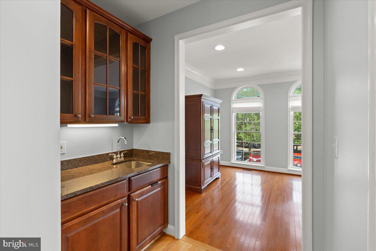 4025 QUIET CREEK DR, FAIRFAX, Virginia 22033, 4 Bedrooms Bedrooms, ,3 BathroomsBathrooms,Residential,For sale,4025 QUIET CREEK DR,VAFX2244438 MLS # VAFX2244438