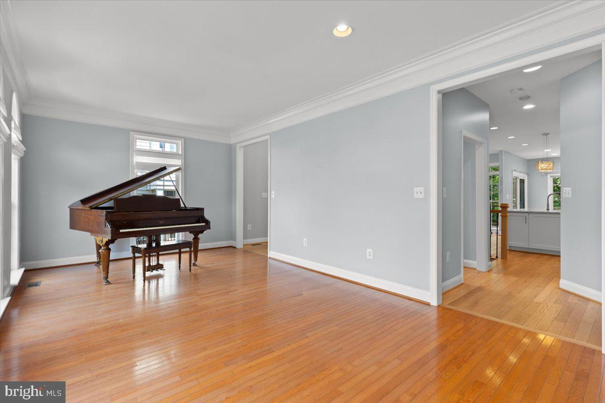 4025 QUIET CREEK DR, FAIRFAX, Virginia 22033, 4 Bedrooms Bedrooms, ,3 BathroomsBathrooms,Residential,For sale,4025 QUIET CREEK DR,VAFX2244438 MLS # VAFX2244438