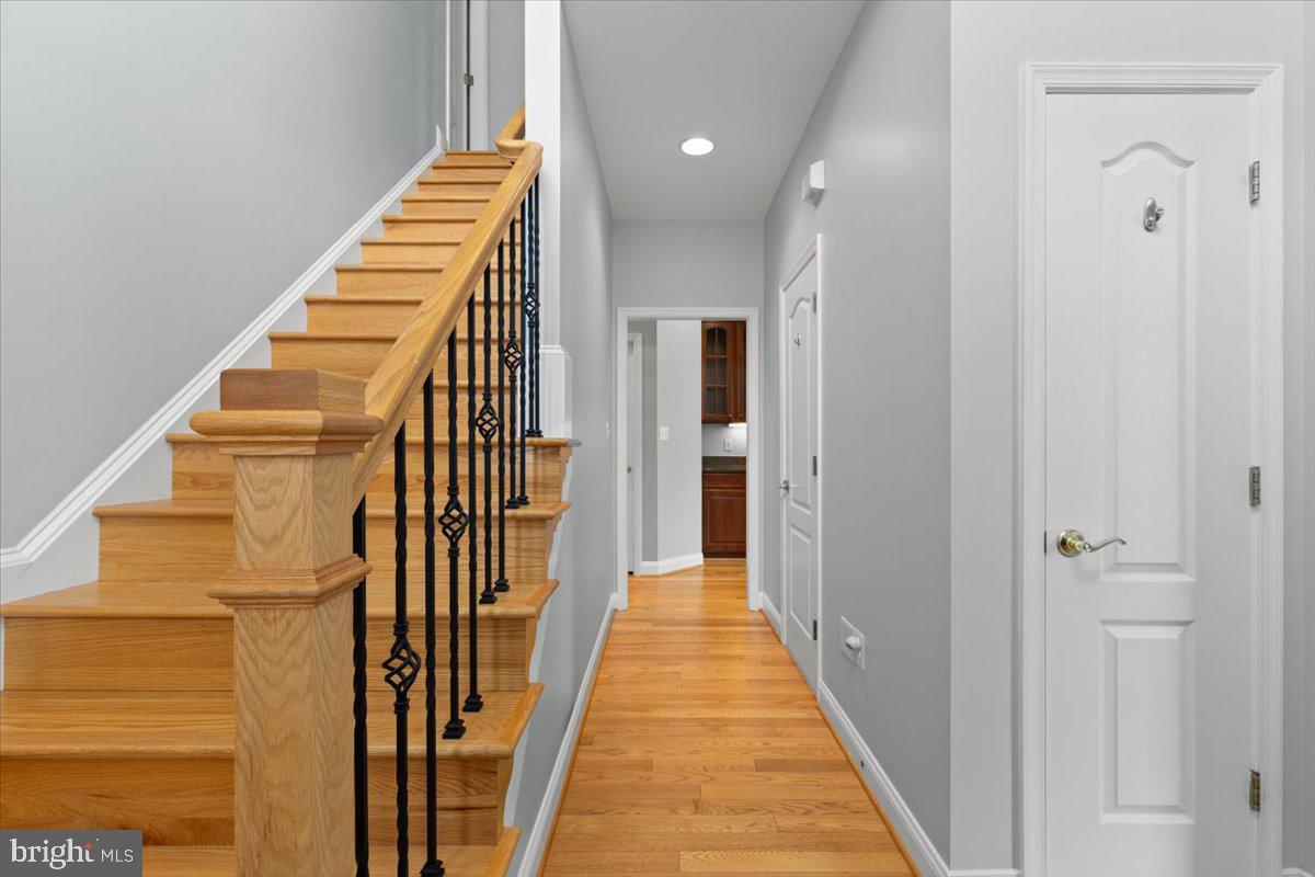 4025 QUIET CREEK DR, FAIRFAX, Virginia 22033, 4 Bedrooms Bedrooms, ,3 BathroomsBathrooms,Residential,For sale,4025 QUIET CREEK DR,VAFX2244438 MLS # VAFX2244438