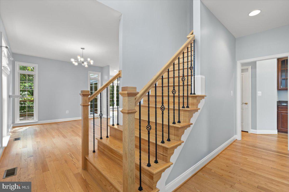 4025 QUIET CREEK DR, FAIRFAX, Virginia 22033, 4 Bedrooms Bedrooms, ,3 BathroomsBathrooms,Residential,For sale,4025 QUIET CREEK DR,VAFX2244438 MLS # VAFX2244438