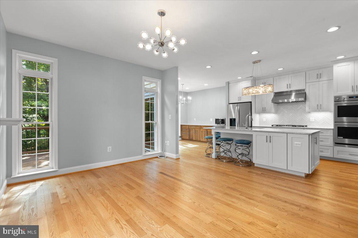4025 QUIET CREEK DR, FAIRFAX, Virginia 22033, 4 Bedrooms Bedrooms, ,3 BathroomsBathrooms,Residential,For sale,4025 QUIET CREEK DR,VAFX2244438 MLS # VAFX2244438