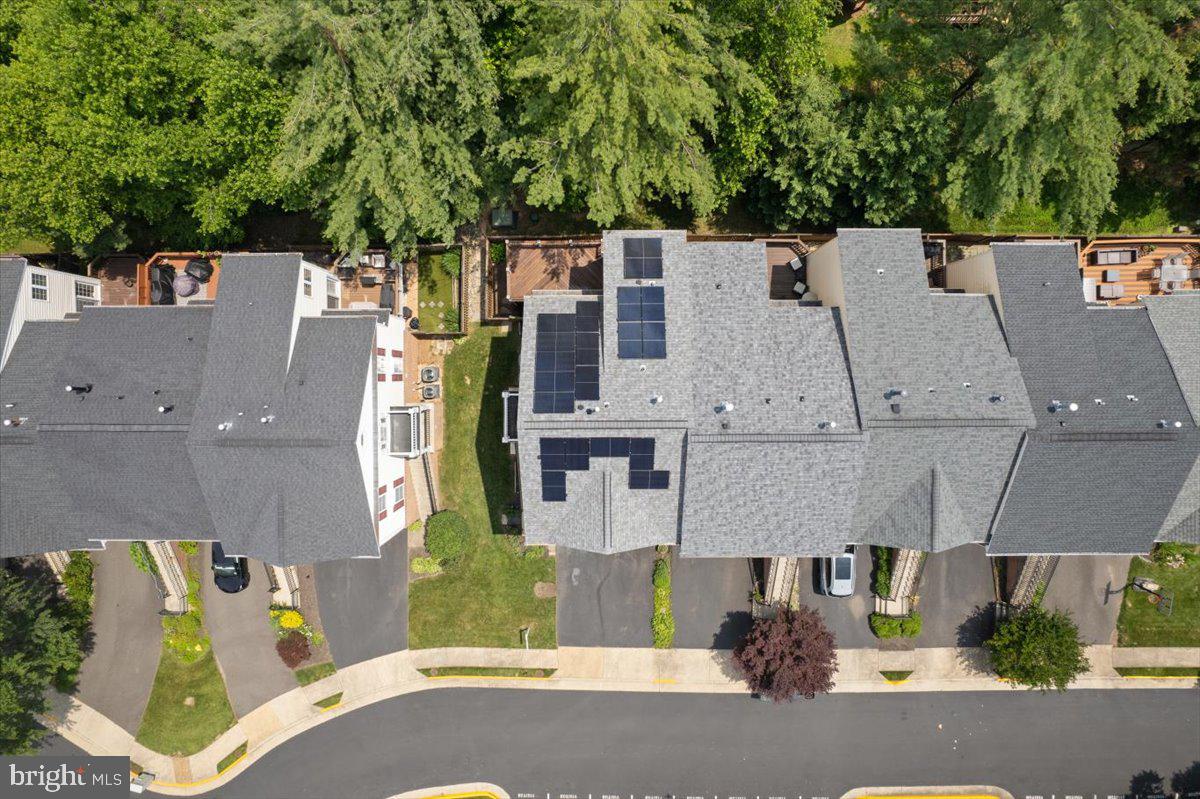 4025 QUIET CREEK DR, FAIRFAX, Virginia 22033, 4 Bedrooms Bedrooms, ,3 BathroomsBathrooms,Residential,For sale,4025 QUIET CREEK DR,VAFX2244438 MLS # VAFX2244438