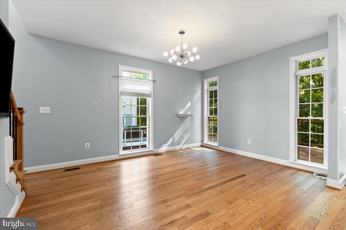 4025 QUIET CREEK DR, FAIRFAX, Virginia 22033, 4 Bedrooms Bedrooms, ,3 BathroomsBathrooms,Residential,For sale,4025 QUIET CREEK DR,VAFX2244438 MLS # VAFX2244438