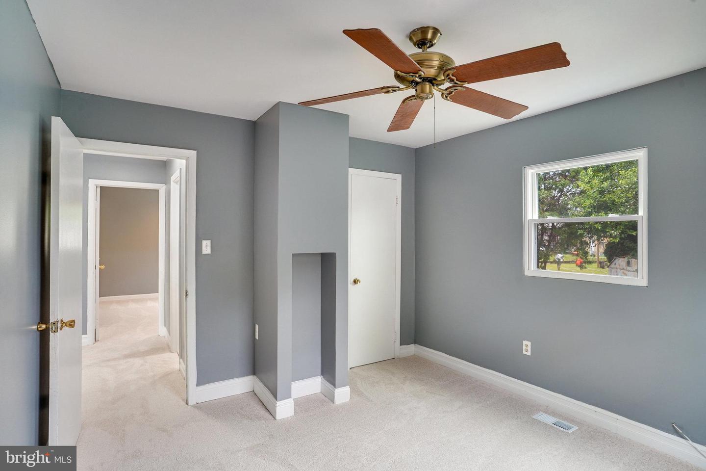9715 FAIRMONT AVE, MANASSAS, Virginia 20109, 4 Bedrooms Bedrooms, ,2 BathroomsBathrooms,Residential,For sale,9715 FAIRMONT AVE,VAPW2095936 MLS # VAPW2095936