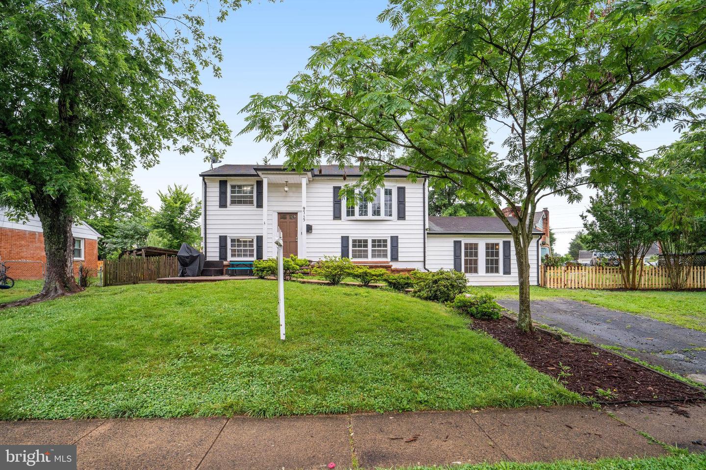 9715 FAIRMONT AVE, MANASSAS, Virginia 20109, 4 Bedrooms Bedrooms, ,2 BathroomsBathrooms,Residential,For sale,9715 FAIRMONT AVE,VAPW2095936 MLS # VAPW2095936
