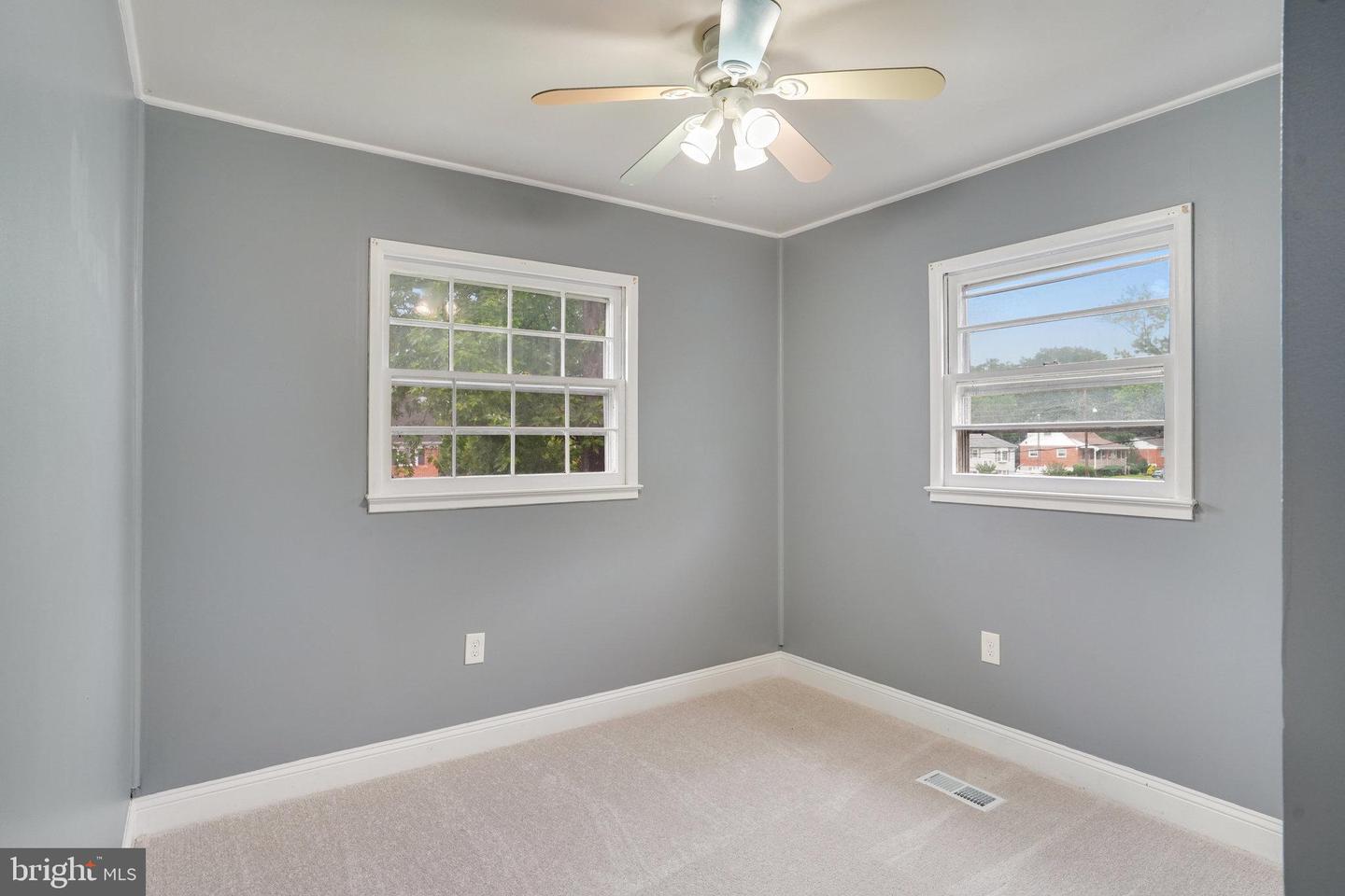 9715 FAIRMONT AVE, MANASSAS, Virginia 20109, 4 Bedrooms Bedrooms, ,2 BathroomsBathrooms,Residential,For sale,9715 FAIRMONT AVE,VAPW2095936 MLS # VAPW2095936