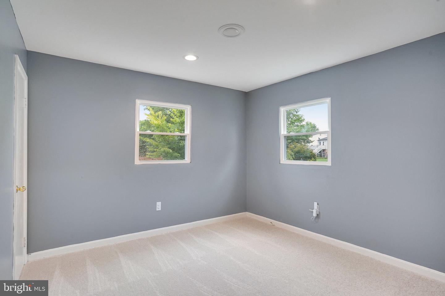 9715 FAIRMONT AVE, MANASSAS, Virginia 20109, 4 Bedrooms Bedrooms, ,2 BathroomsBathrooms,Residential,For sale,9715 FAIRMONT AVE,VAPW2095936 MLS # VAPW2095936