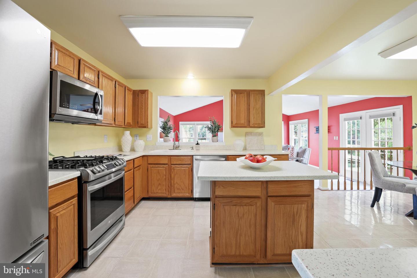 13412 GLEN TAYLOR LN, HERNDON, Virginia 20171, 4 Bedrooms Bedrooms, ,3 BathroomsBathrooms,Residential,For sale,13412 GLEN TAYLOR LN,VAFX2244622 MLS # VAFX2244622