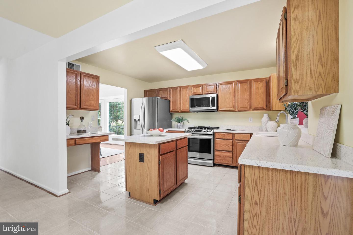 13412 GLEN TAYLOR LN, HERNDON, Virginia 20171, 4 Bedrooms Bedrooms, ,3 BathroomsBathrooms,Residential,For sale,13412 GLEN TAYLOR LN,VAFX2244622 MLS # VAFX2244622