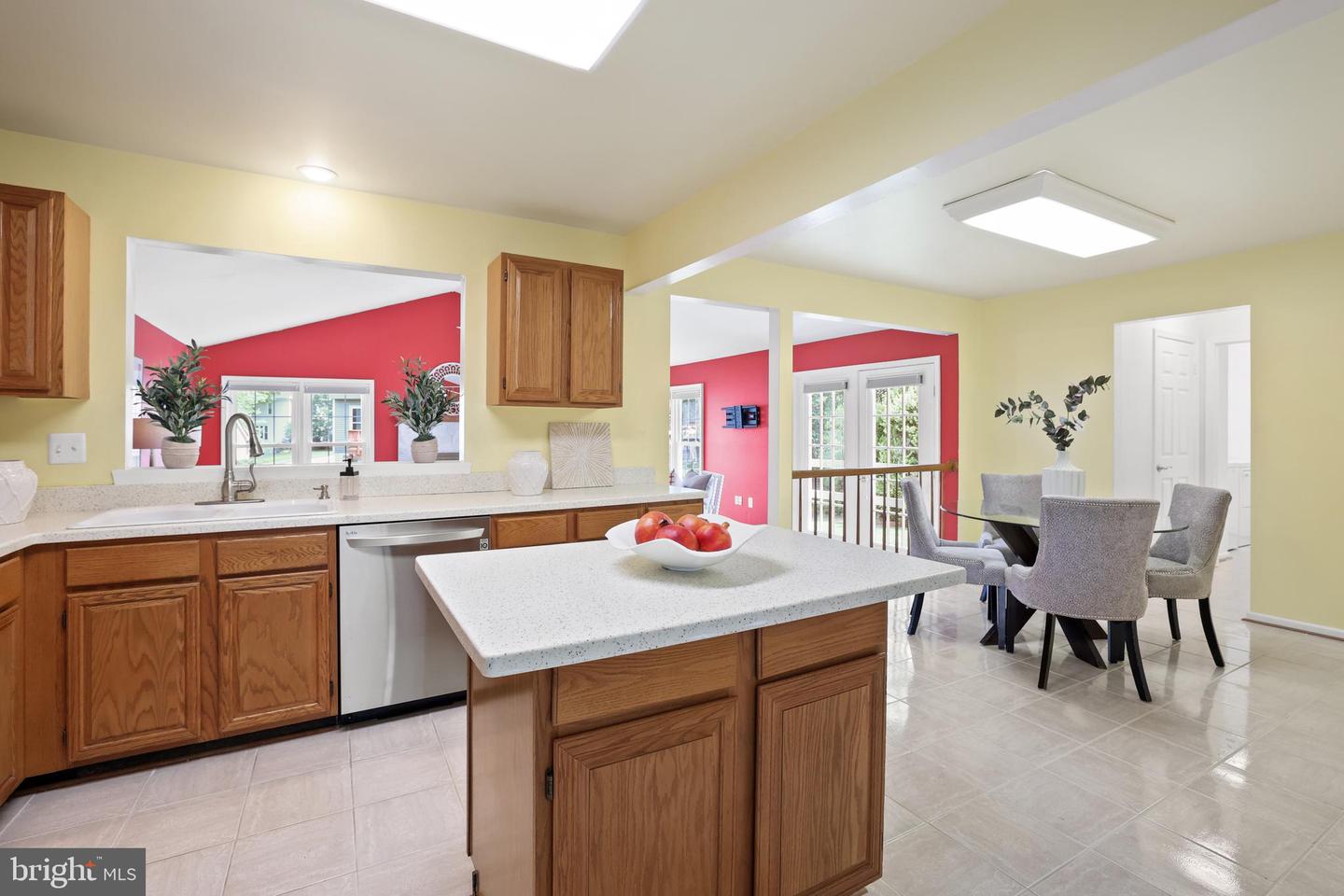 13412 GLEN TAYLOR LN, HERNDON, Virginia 20171, 4 Bedrooms Bedrooms, ,3 BathroomsBathrooms,Residential,For sale,13412 GLEN TAYLOR LN,VAFX2244622 MLS # VAFX2244622