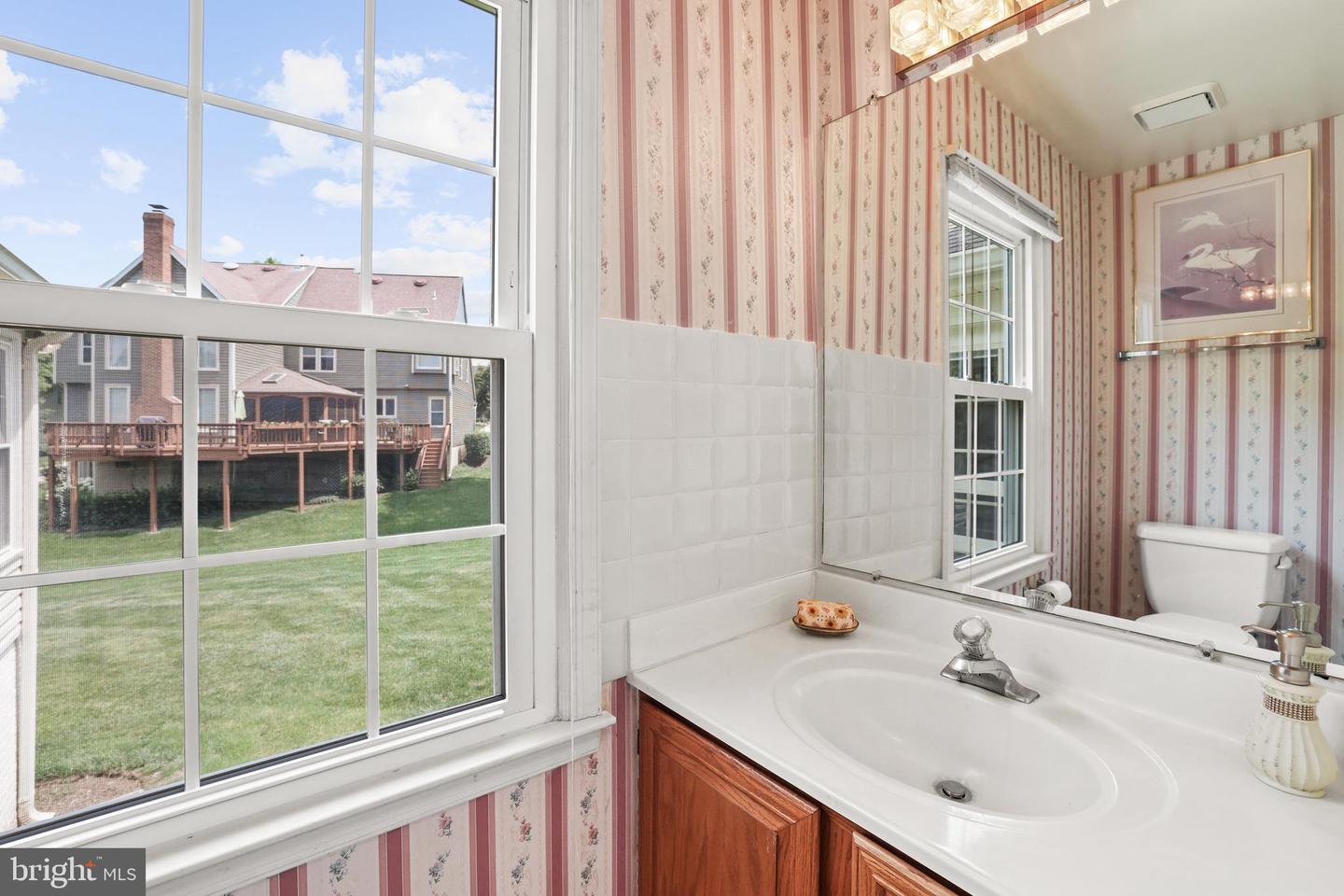 13412 GLEN TAYLOR LN, HERNDON, Virginia 20171, 4 Bedrooms Bedrooms, ,3 BathroomsBathrooms,Residential,For sale,13412 GLEN TAYLOR LN,VAFX2244622 MLS # VAFX2244622
