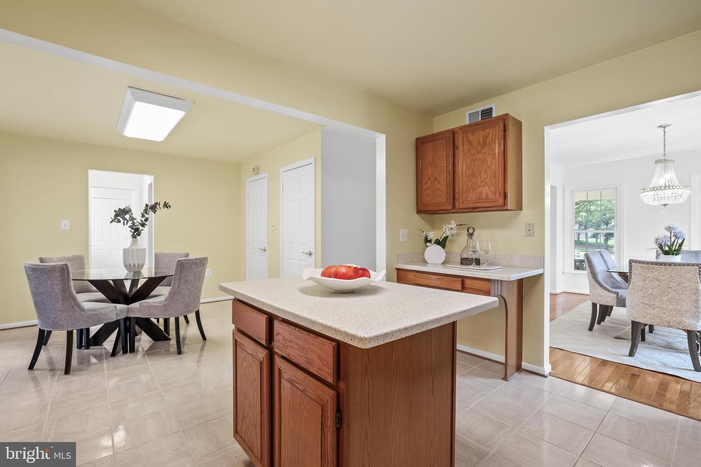 13412 GLEN TAYLOR LN, HERNDON, Virginia 20171, 4 Bedrooms Bedrooms, ,3 BathroomsBathrooms,Residential,For sale,13412 GLEN TAYLOR LN,VAFX2244622 MLS # VAFX2244622