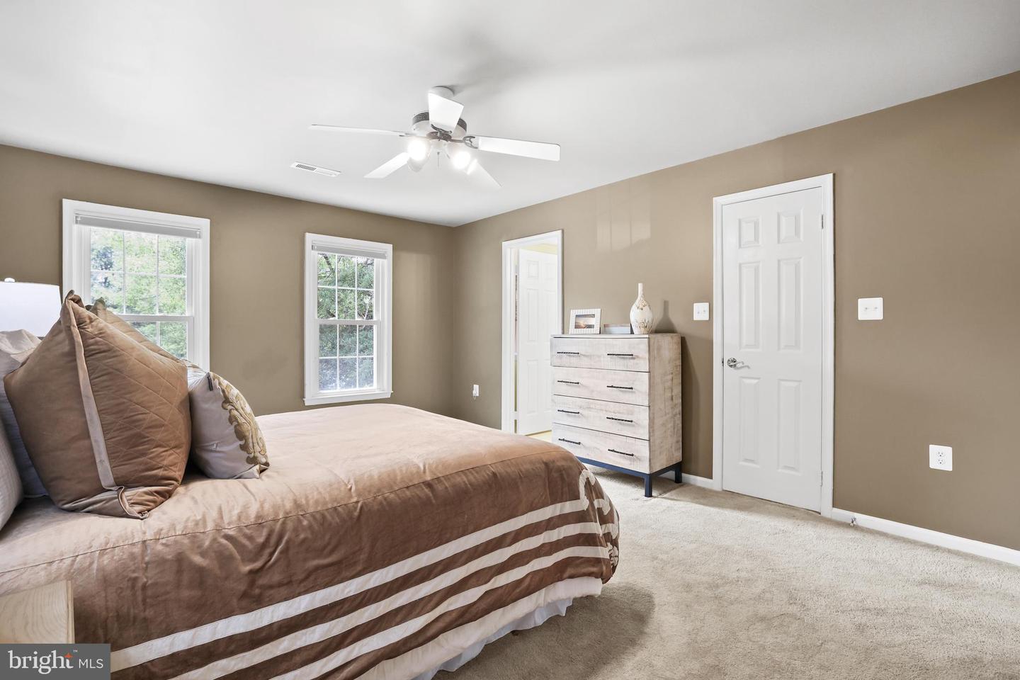13412 GLEN TAYLOR LN, HERNDON, Virginia 20171, 4 Bedrooms Bedrooms, ,3 BathroomsBathrooms,Residential,For sale,13412 GLEN TAYLOR LN,VAFX2244622 MLS # VAFX2244622