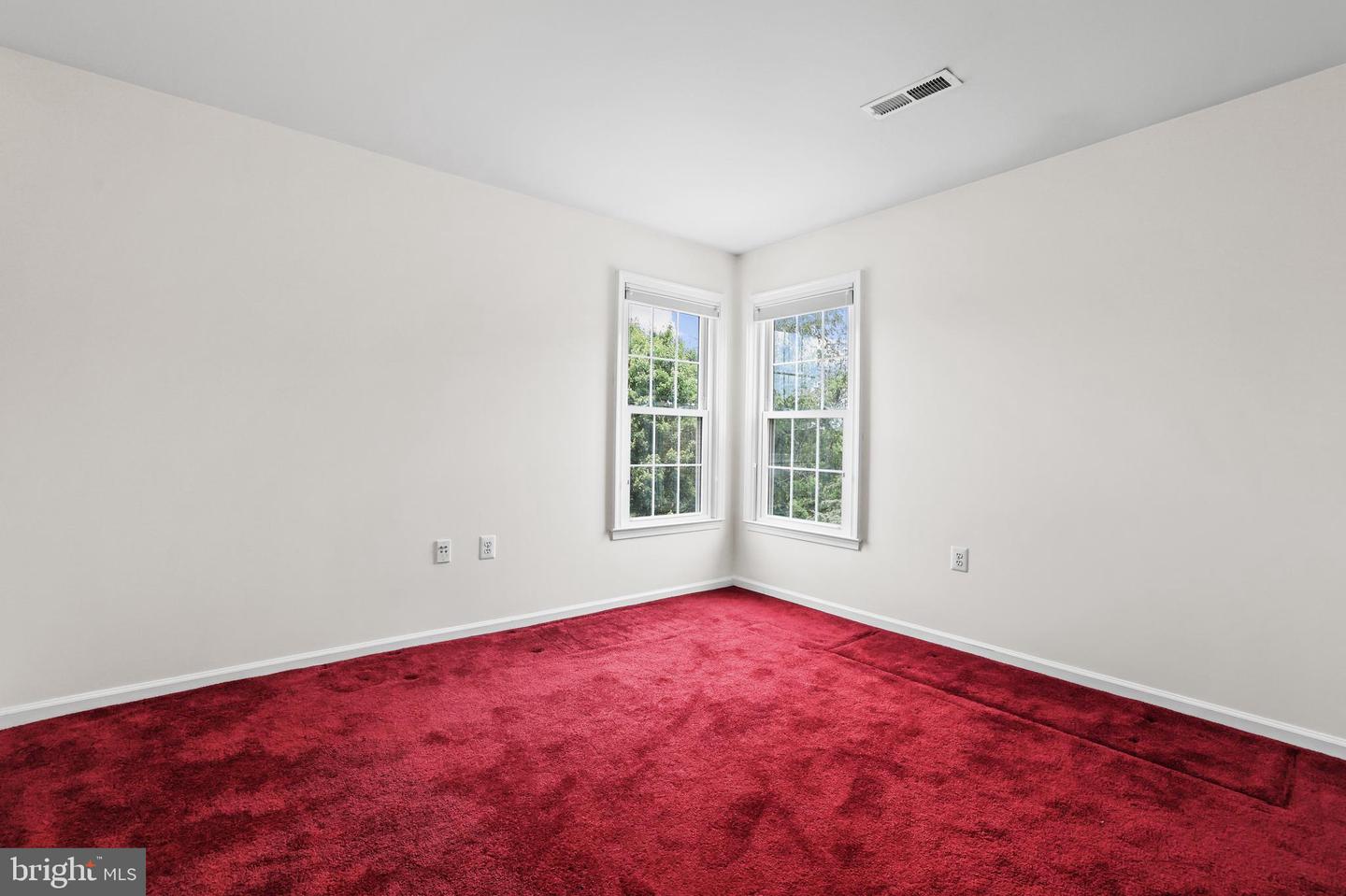 13412 GLEN TAYLOR LN, HERNDON, Virginia 20171, 4 Bedrooms Bedrooms, ,3 BathroomsBathrooms,Residential,For sale,13412 GLEN TAYLOR LN,VAFX2244622 MLS # VAFX2244622