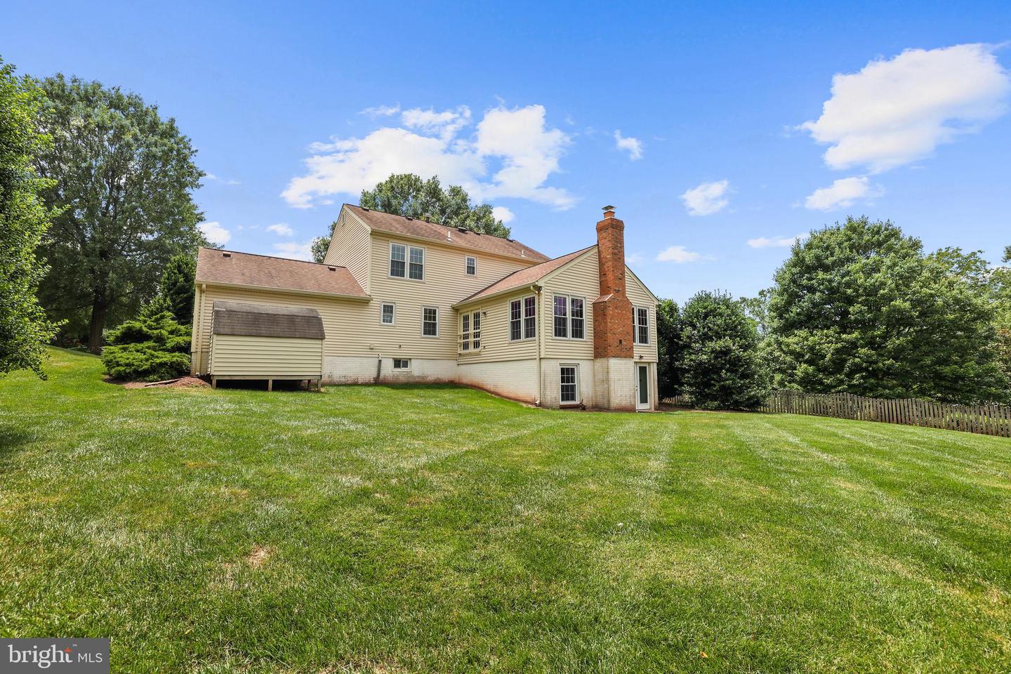 13412 GLEN TAYLOR LN, HERNDON, Virginia 20171, 4 Bedrooms Bedrooms, ,3 BathroomsBathrooms,Residential,For sale,13412 GLEN TAYLOR LN,VAFX2244622 MLS # VAFX2244622