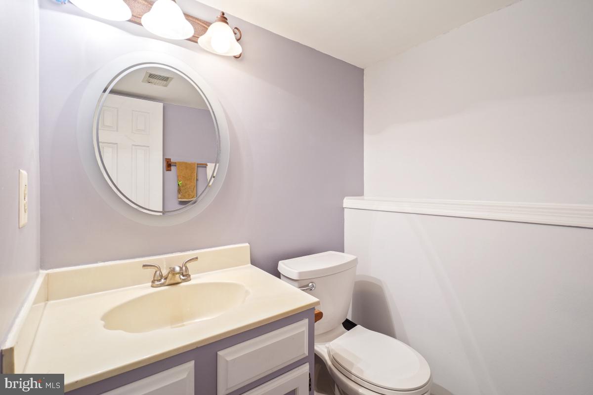 111 SUE ANN CT, STERLING, Virginia 20164, 3 Bedrooms Bedrooms, ,2 BathroomsBathrooms,Residential,For sale,111 SUE ANN CT,VALO2098572 MLS # VALO2098572