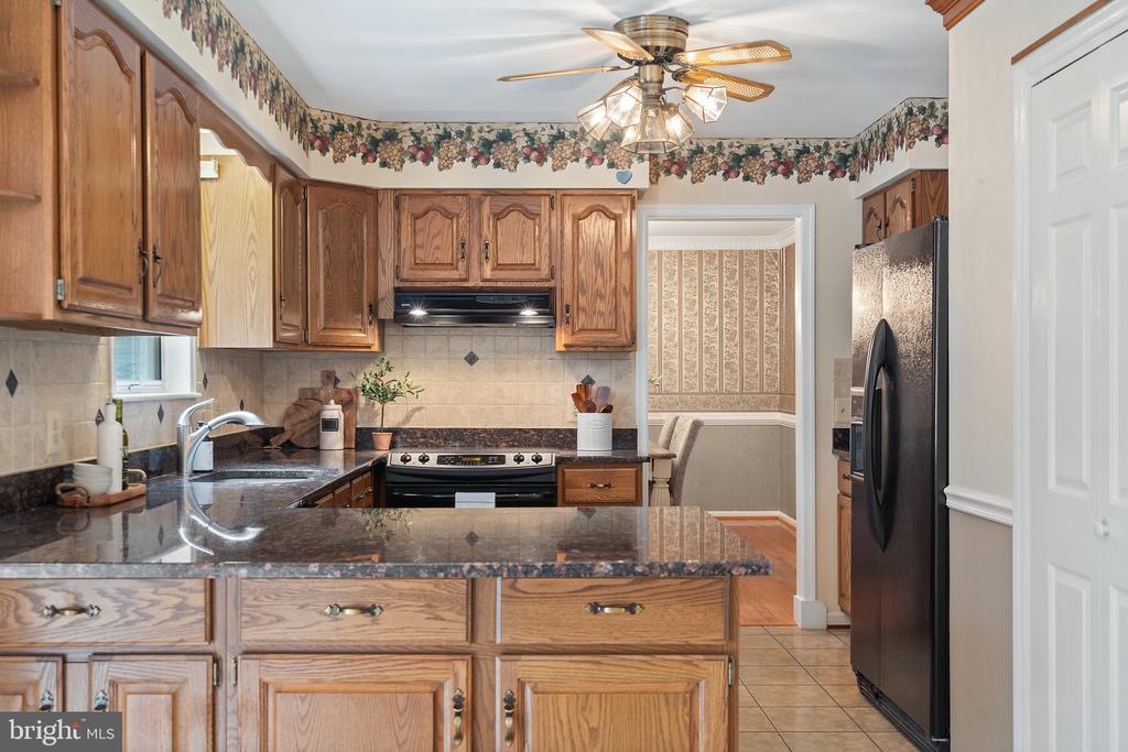 5761 WILSHIRE DR, WARRENTON, Virginia, 3 Bedrooms Bedrooms, ,2 BathroomsBathrooms,Residential,5761 WILSHIRE DR,VAFQ2016984 MLS # VAFQ2016984