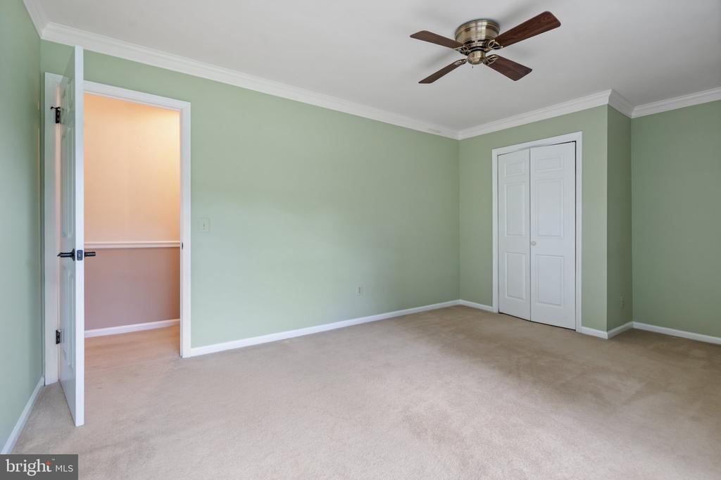 5761 WILSHIRE DR, WARRENTON, Virginia, 3 Bedrooms Bedrooms, ,2 BathroomsBathrooms,Residential,5761 WILSHIRE DR,VAFQ2016984 MLS # VAFQ2016984