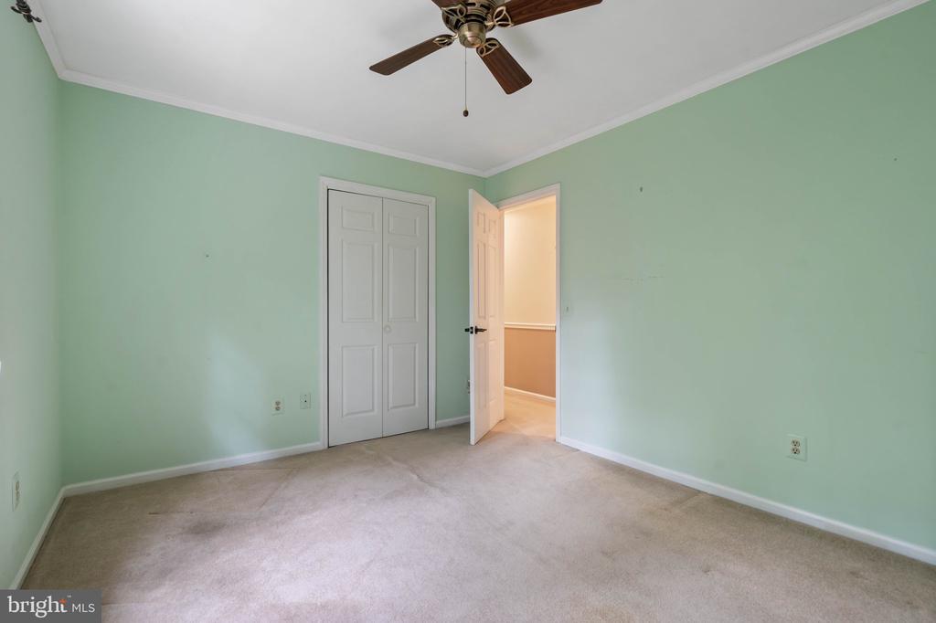 5761 WILSHIRE DR, WARRENTON, Virginia, 3 Bedrooms Bedrooms, ,2 BathroomsBathrooms,Residential,5761 WILSHIRE DR,VAFQ2016984 MLS # VAFQ2016984
