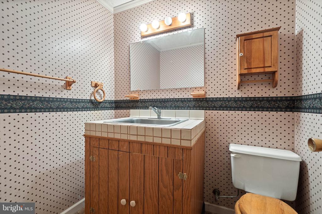 5761 WILSHIRE DR, WARRENTON, Virginia, 3 Bedrooms Bedrooms, ,2 BathroomsBathrooms,Residential,5761 WILSHIRE DR,VAFQ2016984 MLS # VAFQ2016984