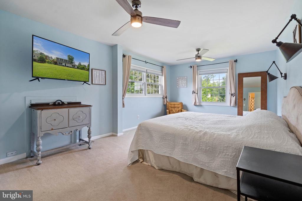 7277 MOSBY DR, WARRENTON, Virginia, 5 Bedrooms Bedrooms, ,3 BathroomsBathrooms,Residential,7277 MOSBY DR,VAFQ2017106 MLS # VAFQ2017106