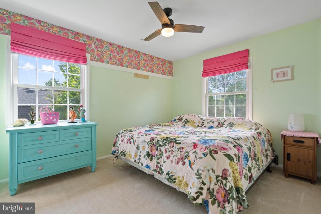 7277 MOSBY DR, WARRENTON, Virginia, 5 Bedrooms Bedrooms, ,3 BathroomsBathrooms,Residential,7277 MOSBY DR,VAFQ2017106 MLS # VAFQ2017106
