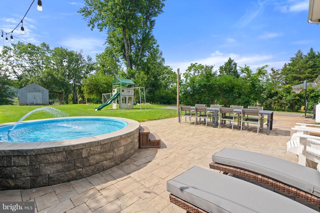 7277 MOSBY DR, WARRENTON, Virginia, 5 Bedrooms Bedrooms, ,3 BathroomsBathrooms,Residential,7277 MOSBY DR,VAFQ2017106 MLS # VAFQ2017106