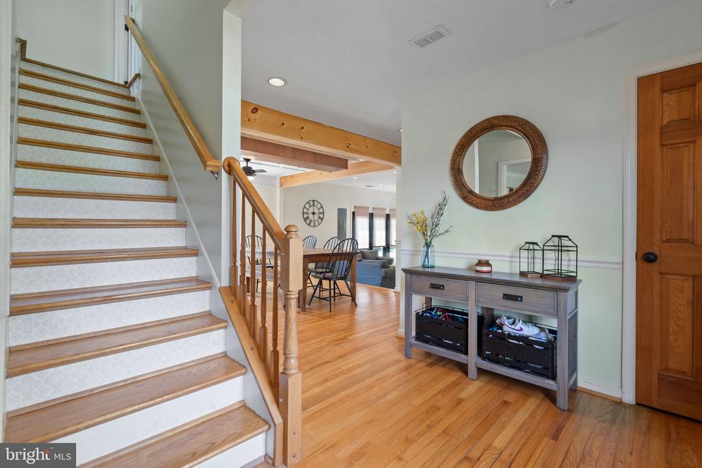 7277 MOSBY DR, WARRENTON, Virginia, 5 Bedrooms Bedrooms, ,3 BathroomsBathrooms,Residential,7277 MOSBY DR,VAFQ2017106 MLS # VAFQ2017106
