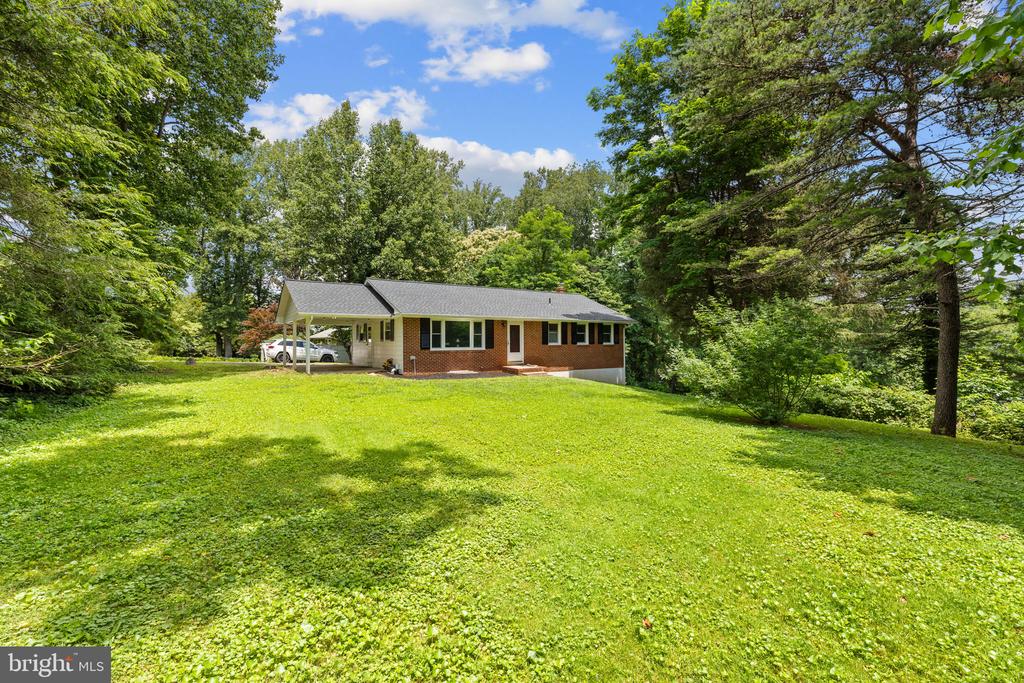 6511 BRIGGS RD, WARRENTON, Virginia, 5 Bedrooms Bedrooms, ,3 BathroomsBathrooms,Residential,6511 BRIGGS RD,VAFQ2017084 MLS # VAFQ2017084