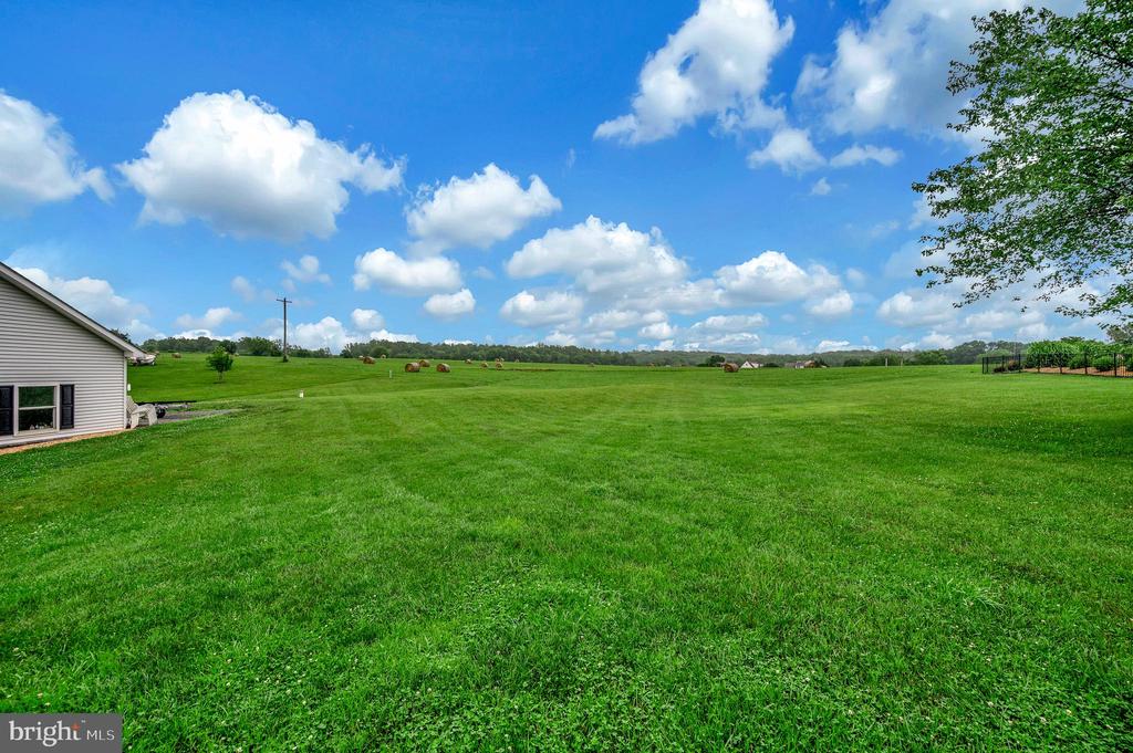 6833 LAKE POINTE DR, MINERAL, Virginia 23117, 3 Bedrooms Bedrooms, ,3 BathroomsBathrooms,Residential,6833 LAKE POINTE DR,VASP2034064 MLS # VASP2034064