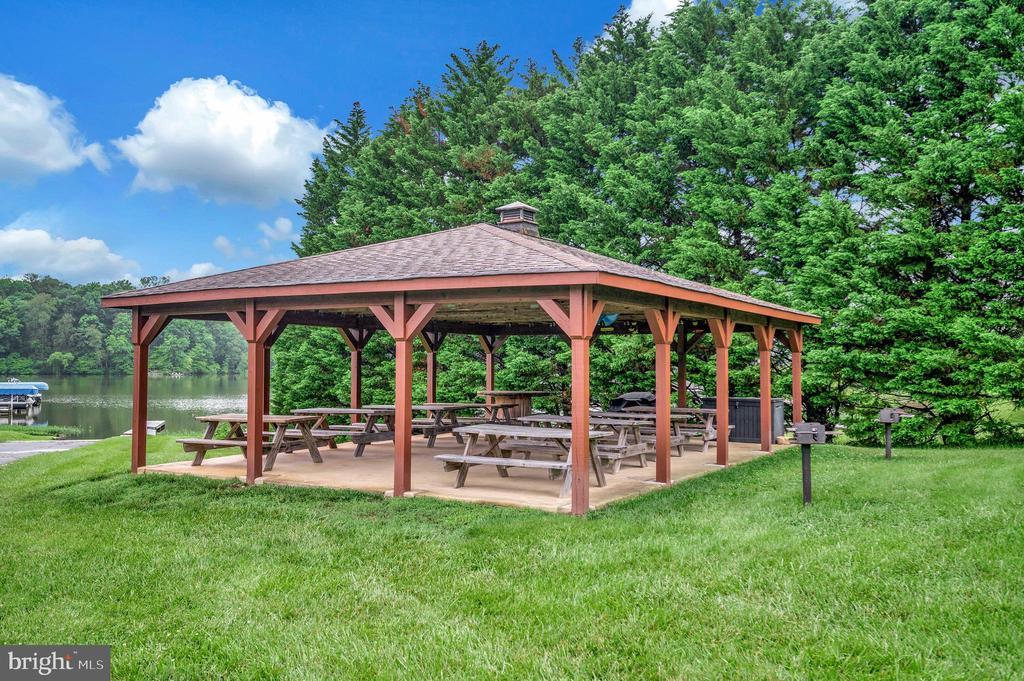 6833 LAKE POINTE DR, MINERAL, Virginia 23117, 3 Bedrooms Bedrooms, ,3 BathroomsBathrooms,Residential,6833 LAKE POINTE DR,VASP2034064 MLS # VASP2034064