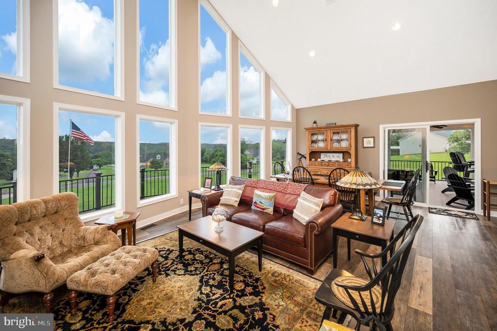 6833 LAKE POINTE DR, MINERAL, Virginia 23117, 3 Bedrooms Bedrooms, ,3 BathroomsBathrooms,Residential,6833 LAKE POINTE DR,VASP2034064 MLS # VASP2034064