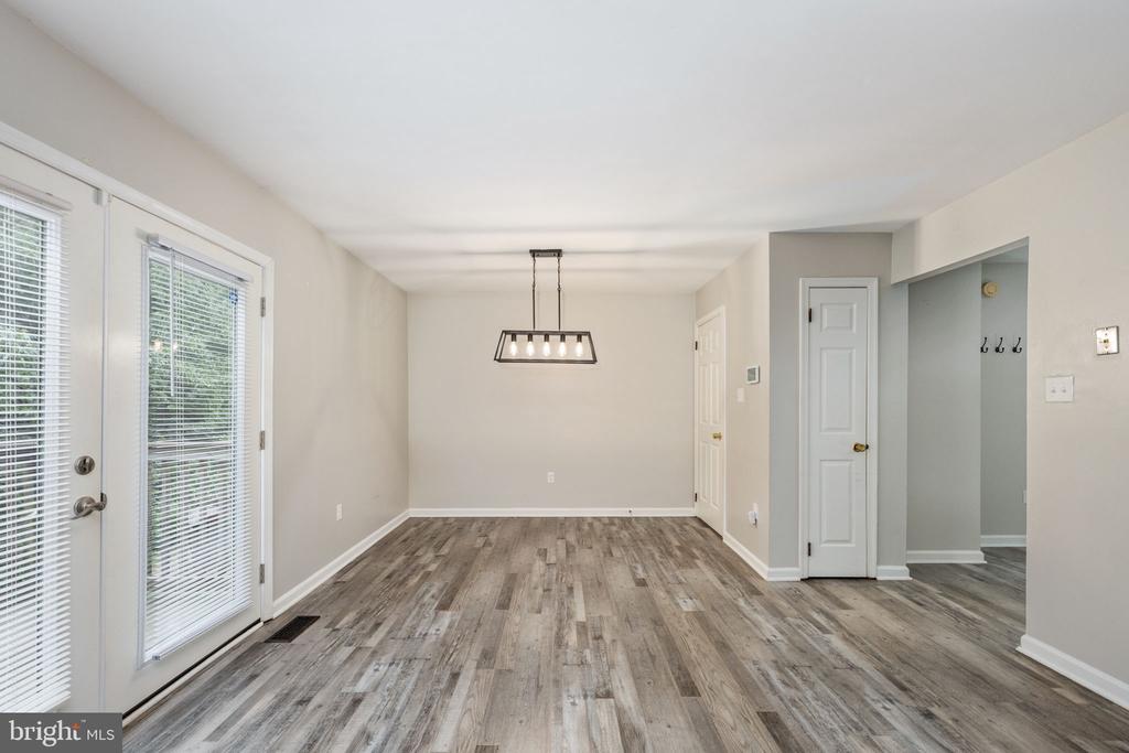 5122 REDBUD RD, FREDERICKSBURG, Virginia 22407, 3 Bedrooms Bedrooms, ,2 BathroomsBathrooms,Residential,BREEZEWOOD,5122 REDBUD RD,VASP2034014 MLS # VASP2034014