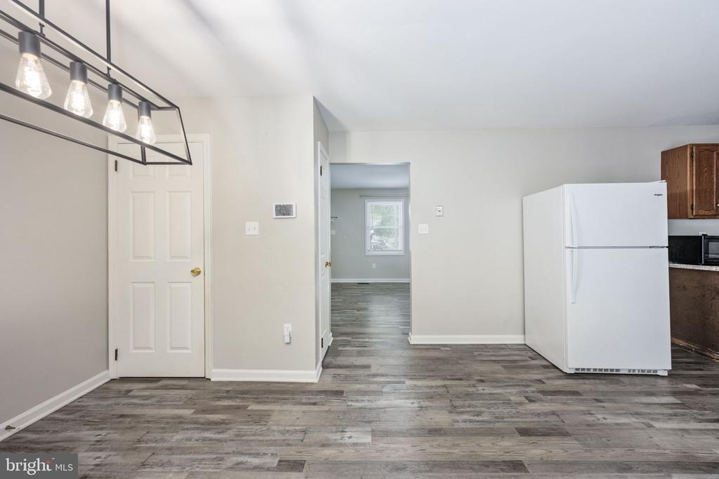 5122 REDBUD RD, FREDERICKSBURG, Virginia 22407, 3 Bedrooms Bedrooms, ,2 BathroomsBathrooms,Residential,BREEZEWOOD,5122 REDBUD RD,VASP2034014 MLS # VASP2034014