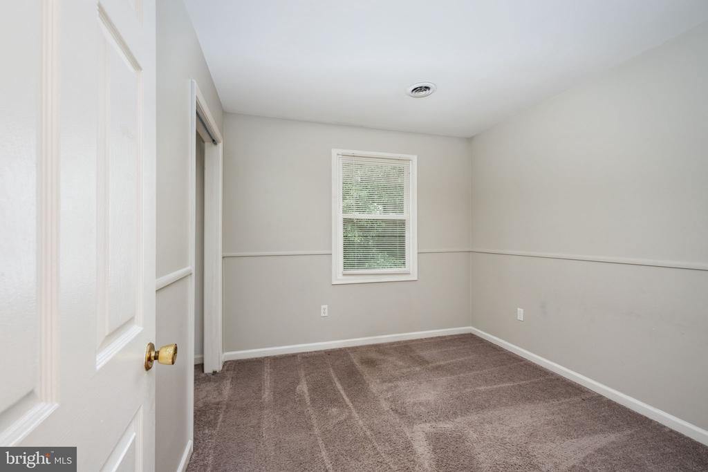 5122 REDBUD RD, FREDERICKSBURG, Virginia 22407, 3 Bedrooms Bedrooms, ,2 BathroomsBathrooms,Residential,BREEZEWOOD,5122 REDBUD RD,VASP2034014 MLS # VASP2034014