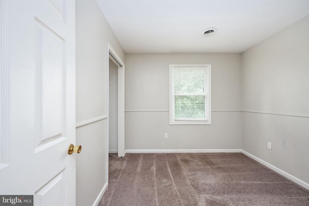 5122 REDBUD RD, FREDERICKSBURG, Virginia 22407, 3 Bedrooms Bedrooms, ,2 BathroomsBathrooms,Residential,BREEZEWOOD,5122 REDBUD RD,VASP2034014 MLS # VASP2034014