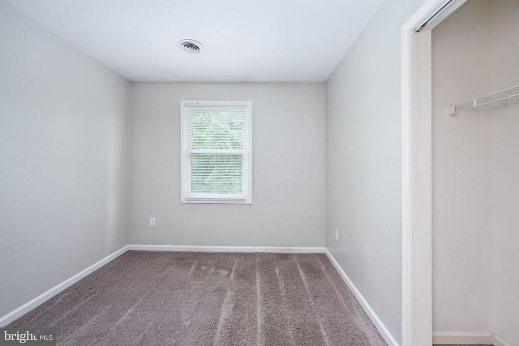 5122 REDBUD RD, FREDERICKSBURG, Virginia 22407, 3 Bedrooms Bedrooms, ,2 BathroomsBathrooms,Residential,BREEZEWOOD,5122 REDBUD RD,VASP2034014 MLS # VASP2034014