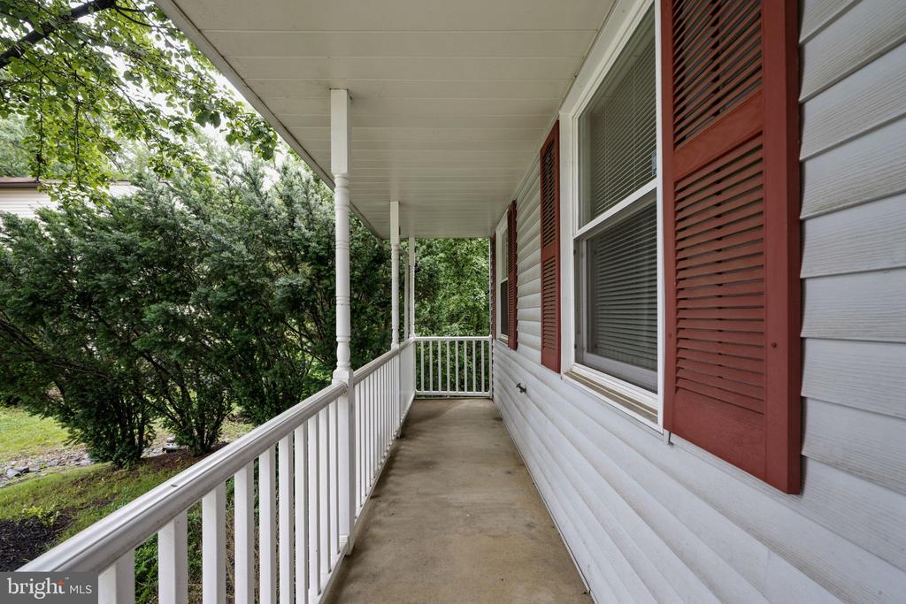 5122 REDBUD RD, FREDERICKSBURG, Virginia 22407, 3 Bedrooms Bedrooms, ,2 BathroomsBathrooms,Residential,BREEZEWOOD,5122 REDBUD RD,VASP2034014 MLS # VASP2034014