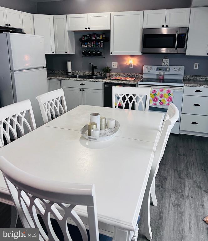 5122 COTTONWOOD CT, FREDERICKSBURG, Virginia 22407, 3 Bedrooms Bedrooms, ,1 BathroomBathrooms,Residential,BREEZEWOOD,5122 COTTONWOOD CT,VASP2034106 MLS # VASP2034106