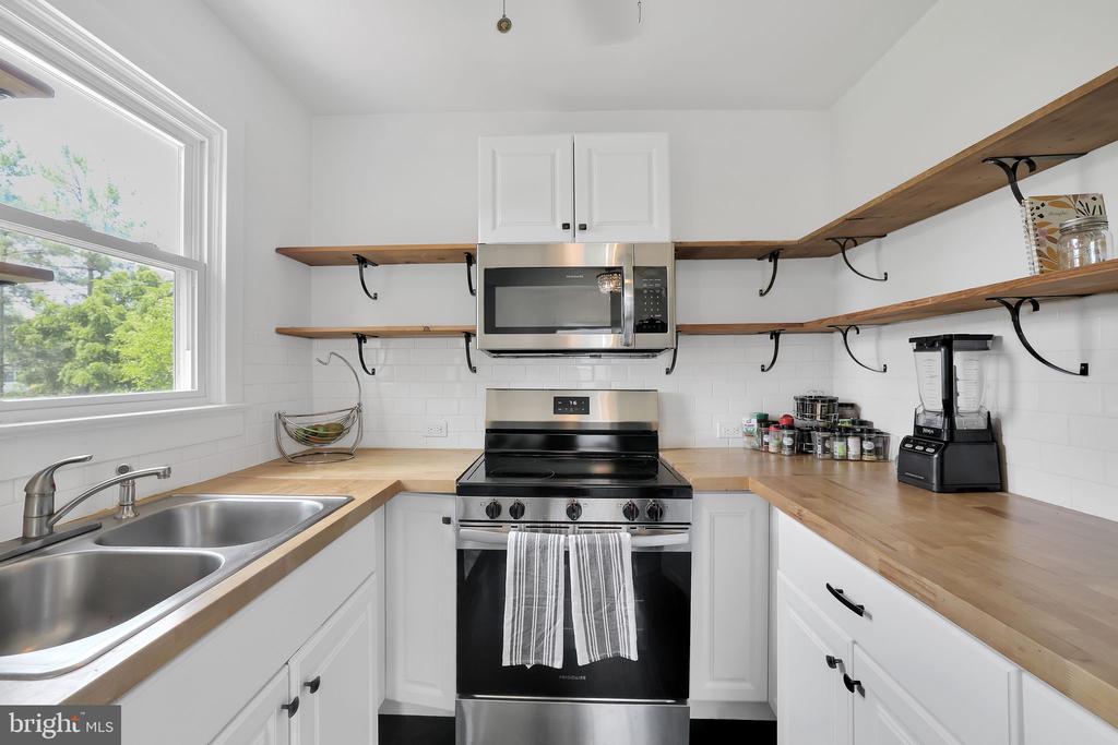 316 WAYLAND RD, CULPEPER, Virginia 22701, 3 Bedrooms Bedrooms, ,2 BathroomsBathrooms,Residential,316 WAYLAND RD,VACU2010814 MLS # VACU2010814