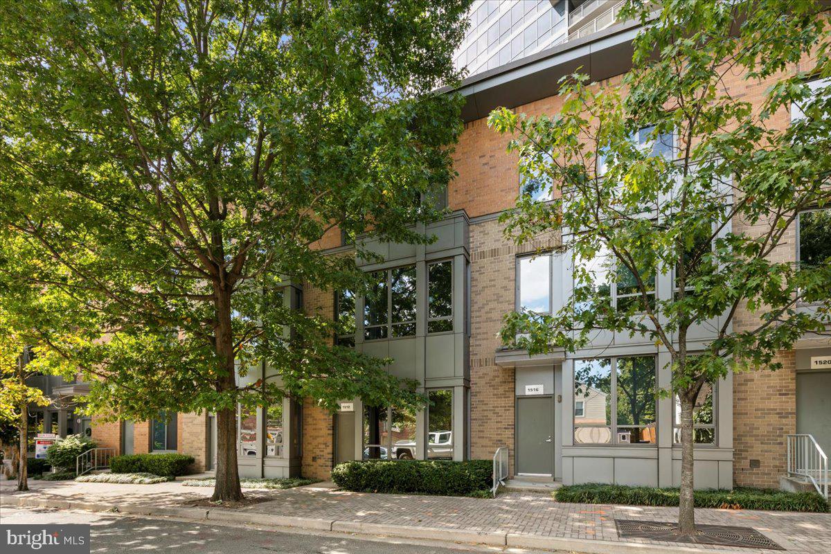 1512 N SCOTT ST #TH-4, ARLINGTON, Virginia 22209, 3 Bedrooms Bedrooms, ,1 BathroomBathrooms,Residential,For sale,1512 N SCOTT ST #TH-4,VAAR2059014 MLS # VAAR2059014