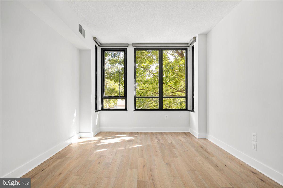 1512 N SCOTT ST #TH-4, ARLINGTON, Virginia 22209, 3 Bedrooms Bedrooms, ,1 BathroomBathrooms,Residential,For sale,1512 N SCOTT ST #TH-4,VAAR2059014 MLS # VAAR2059014