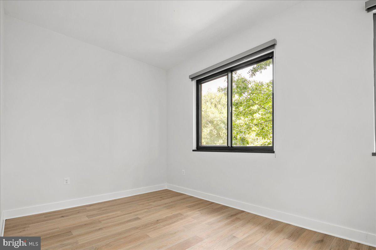 1512 N SCOTT ST #TH-4, ARLINGTON, Virginia 22209, 3 Bedrooms Bedrooms, ,1 BathroomBathrooms,Residential,For sale,1512 N SCOTT ST #TH-4,VAAR2059014 MLS # VAAR2059014