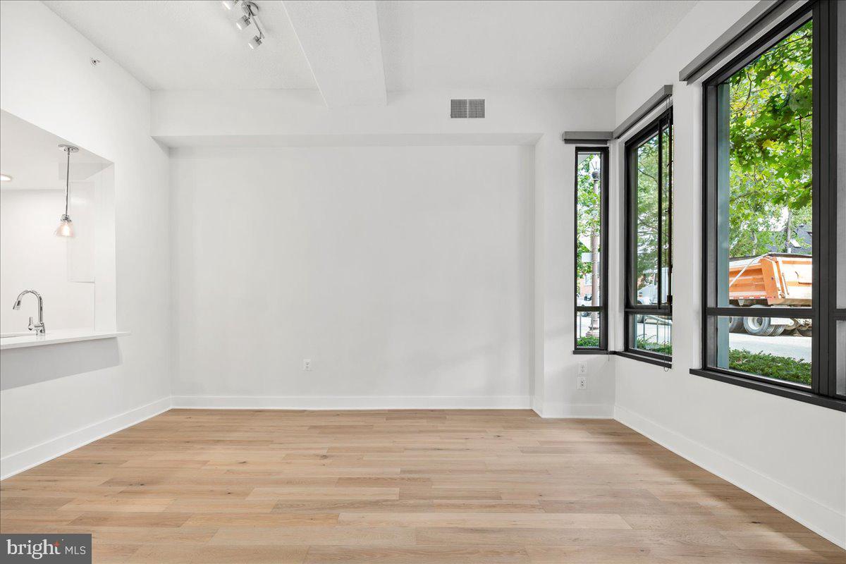 1512 N SCOTT ST #TH-4, ARLINGTON, Virginia 22209, 3 Bedrooms Bedrooms, ,1 BathroomBathrooms,Residential,For sale,1512 N SCOTT ST #TH-4,VAAR2059014 MLS # VAAR2059014