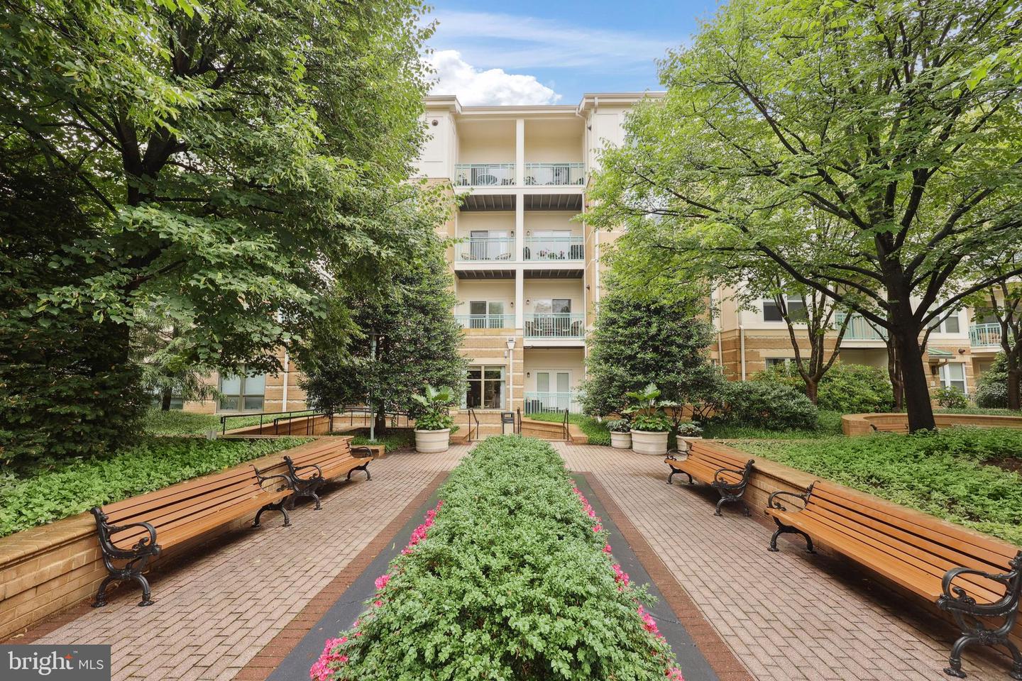 12000 MARKET ST #284, RESTON, Virginia 20190, 2 Bedrooms Bedrooms, ,2 BathroomsBathrooms,Residential,For sale,12000 MARKET ST #284,VAFX2246974 MLS # VAFX2246974